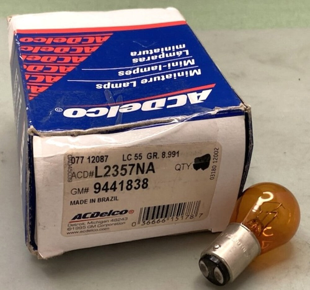 GM ACDelco L2357NA Turn Signal Light Bulb 9441838 New Genuine