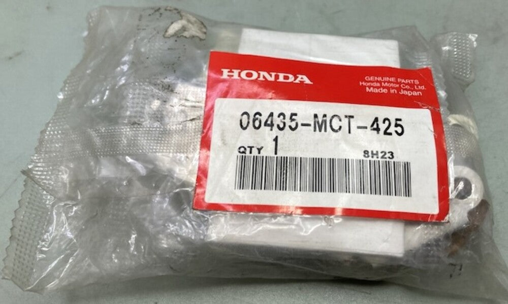 Honda 06435-MCT-425 Pad, Set, Rr. 06435-MCT-435, 06435-MCT-415 New Genuine