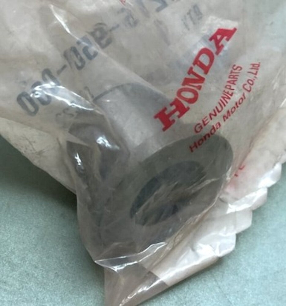 Honda 51215-950-000 Bush, Kingpin New Genuine