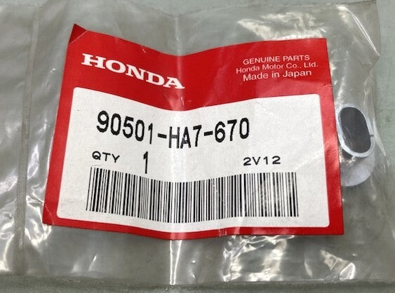 Qty 2 Honda 90501-HA7-670 Collar, Fender Setting New Genuine