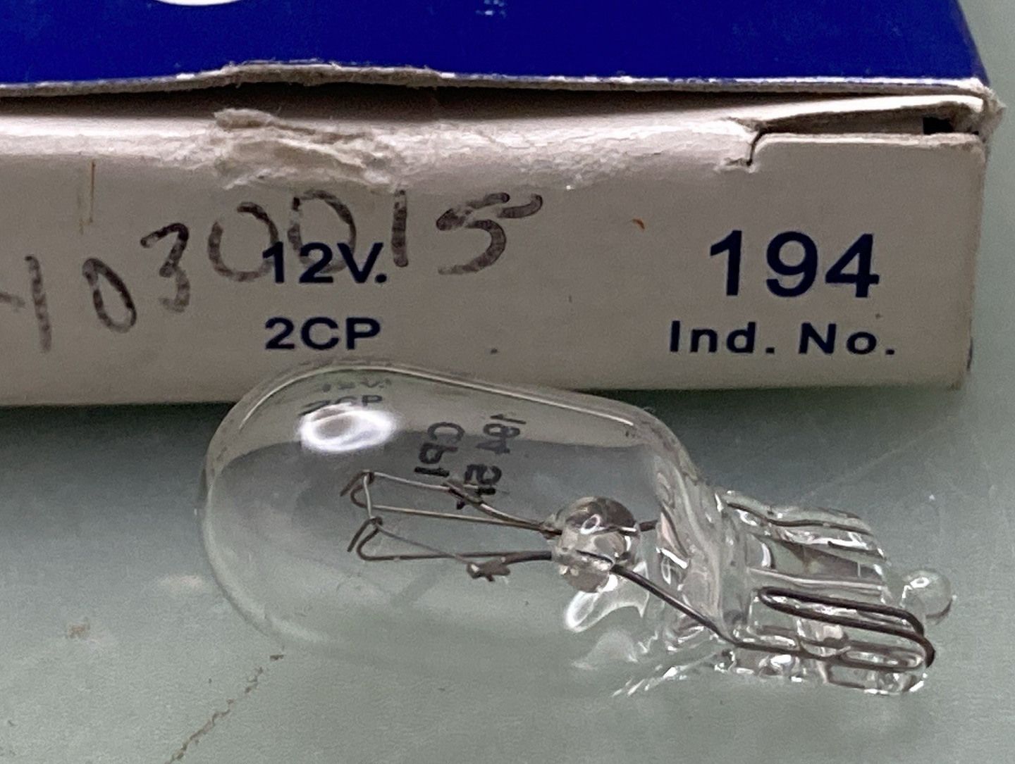 NEW GENUINE CANDLEPOWER 194 Miniature Lamp