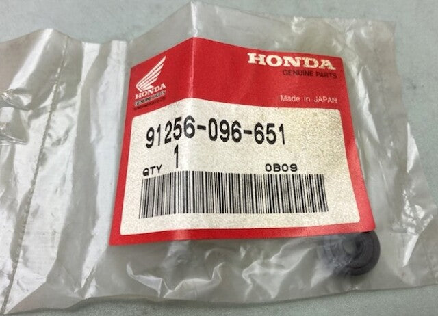 Honda 91256-096-651 Oil Seal 91211-286-003 New Genuine