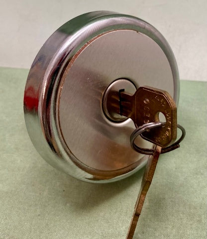 ProvenValu 35037 Locking Gas Cap, 2 Keys, Repl. Stant G771 New Genuine