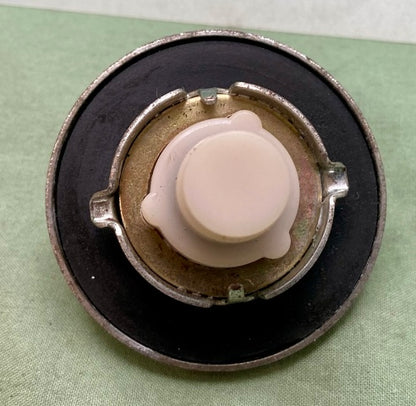 ProvenValu 35041 Gas Cap Repl. Stant G752, G774 New Genuine