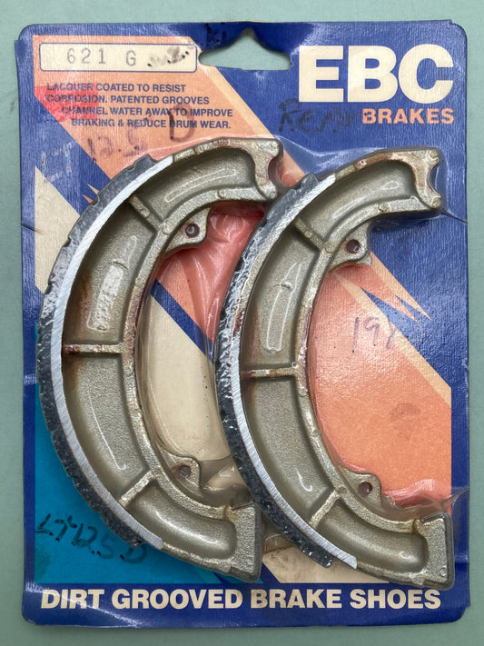 New Genuine EBC 621G Dirt Grooved Brake Shoe Set