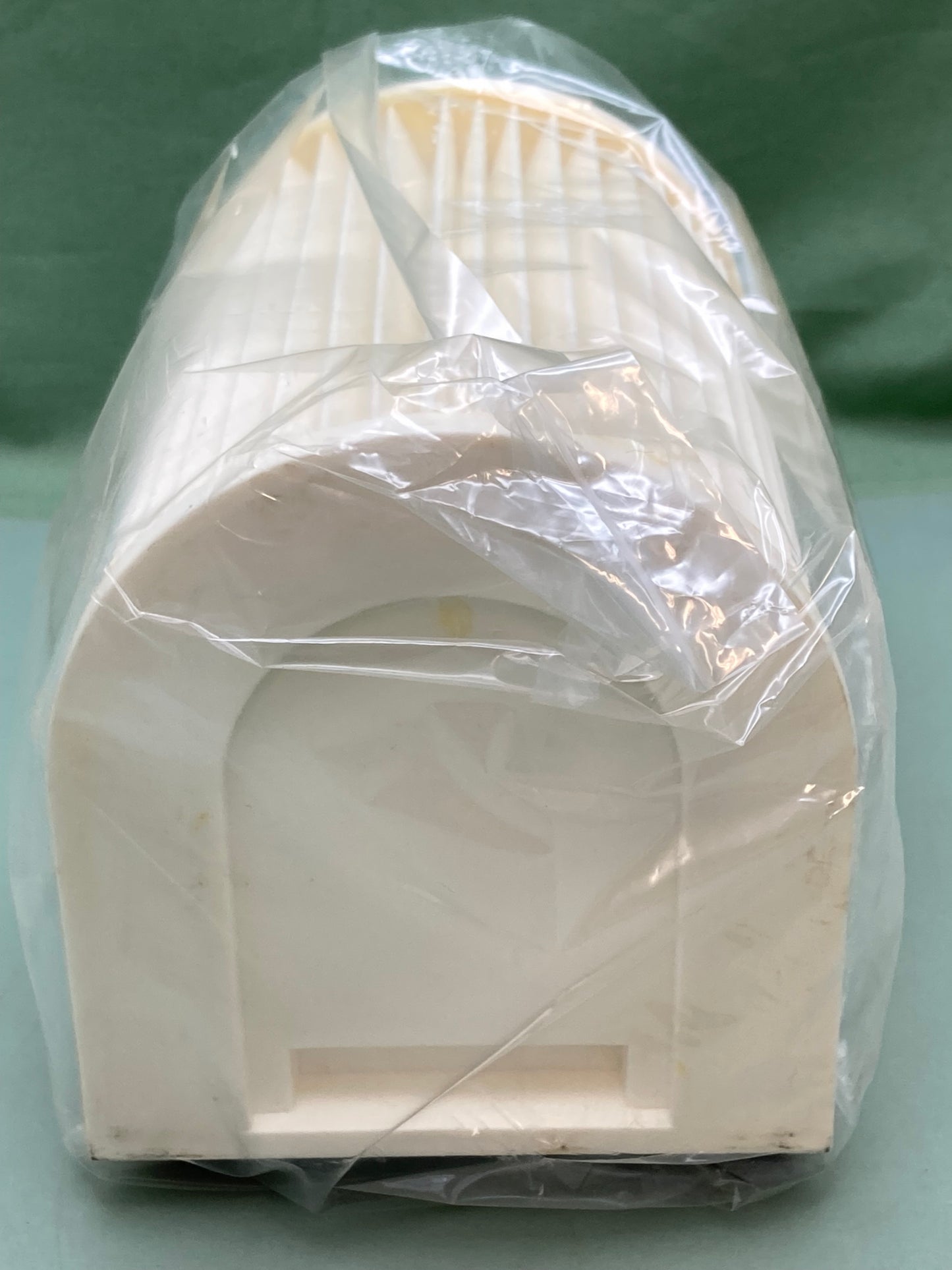 New Genuine HiFloFiltro HFA4601 Air Filter