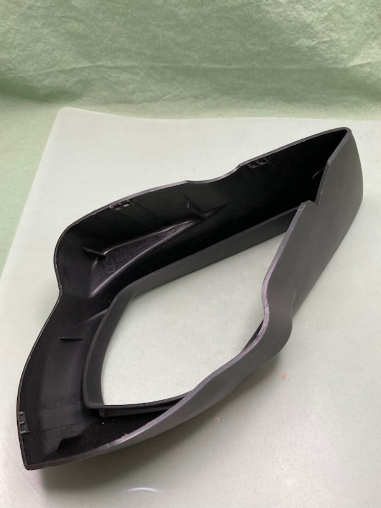 Yamaha 5TG-84166-01 Rim, Headlight, Cover, 2 New Genuine