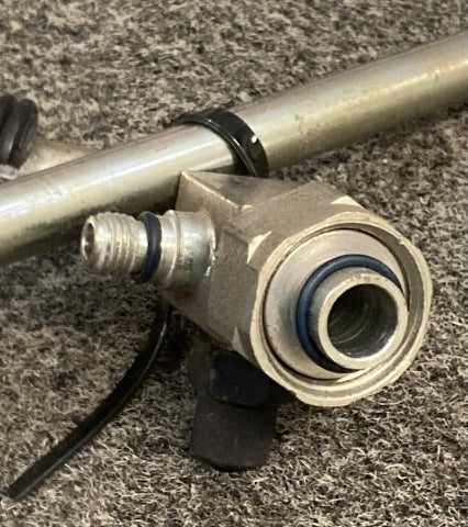 International 2005845C94 Hose Assembly Compr To Cond New Genuine