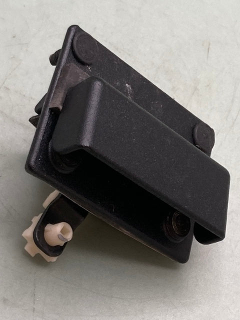 General Motors 84898479 Control New Genuine