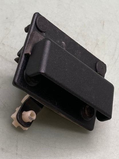 General Motors 84898479 Control New Genuine