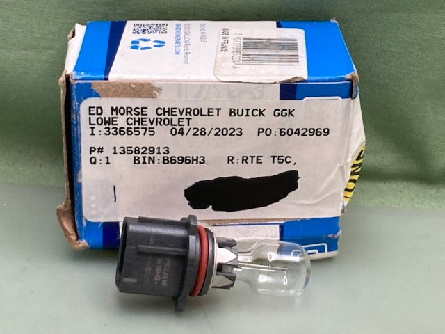 General Motors 13582913 Headlamp and Daytime Running Light Bulb New Genuine