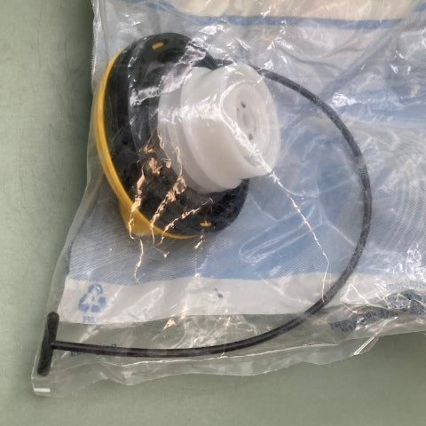 General Motors 20962524 Fuel Tank Filler Cap New Genuine
