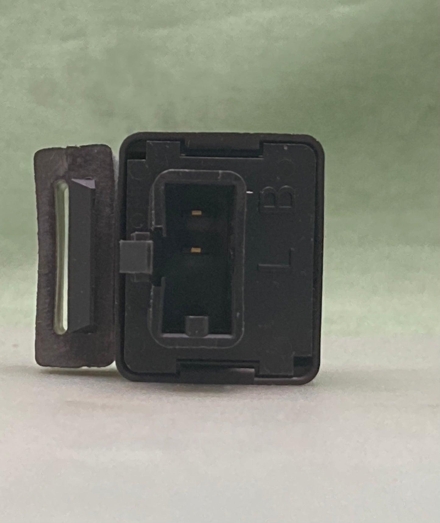 New Genuine Kawasaki 27002-1101 Relay Assy, Turn Signal