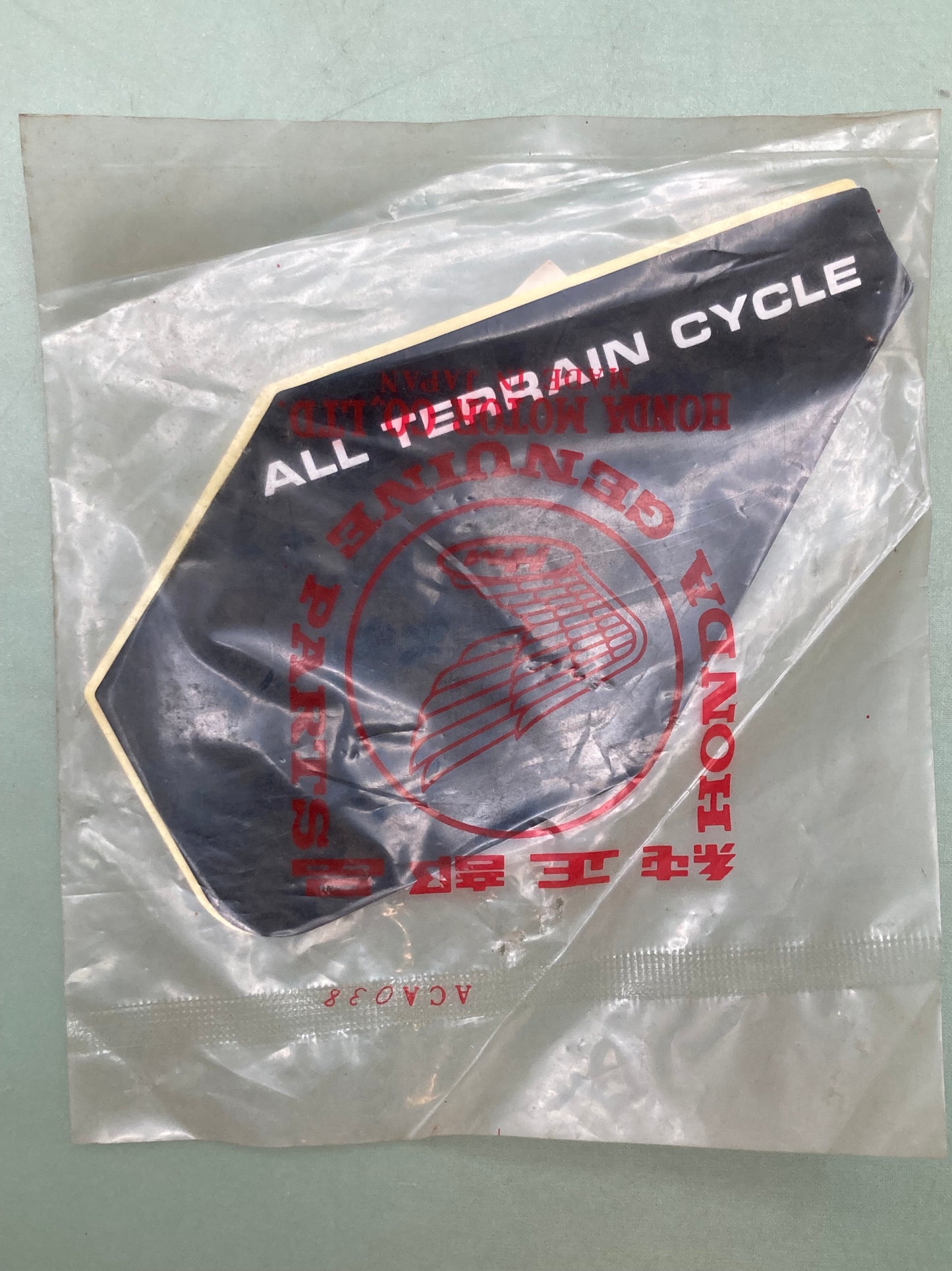 New Genuine Honda 87531-958-000 Emblem, R. RR.
