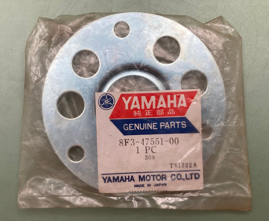 New Genuine Yamaha 8F3-47551-00 Housing, Front Axle