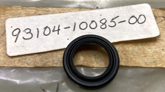 Qty 3 Yamaha 93104-10085-00 Oil Seal So-Type 93104-11028-00 New Replaces
