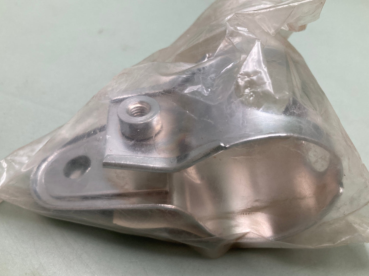 New Genuine Yamaha 434-23131-01-93 Cover, Upper, 2