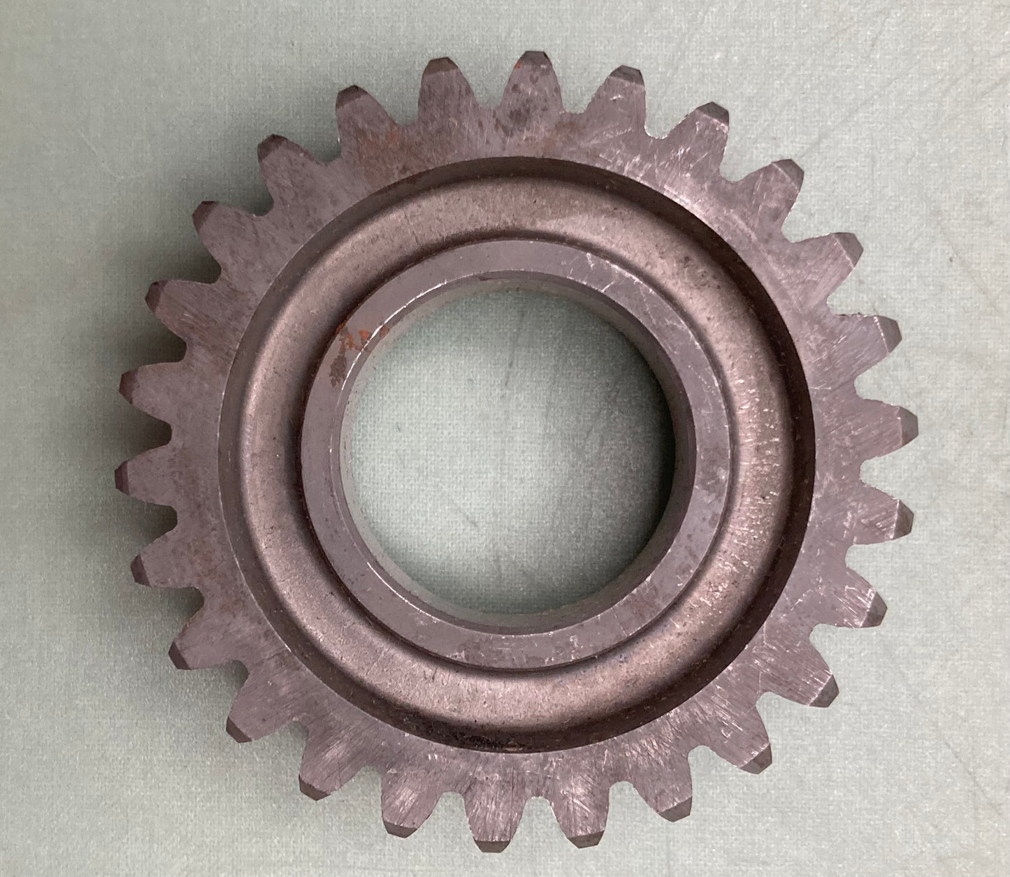 New Genuine Yamaha 214-17141-11 Gear, 4th, Pinion