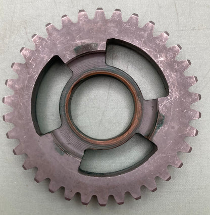 New Genuine Yamaha 214-17221-19 Gear, 2nd, Wheel