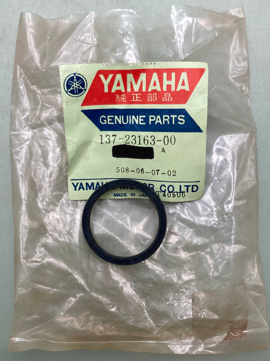 New Genuine Yamaha 137-23163-00 Gasket (NAS)