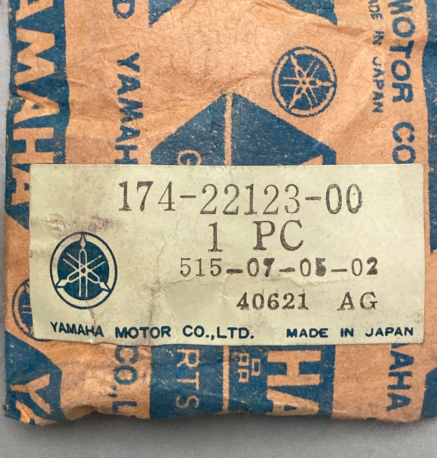 New Genuine Yamaha 174-22123-00 Bush 1 (174-22123-00-00)