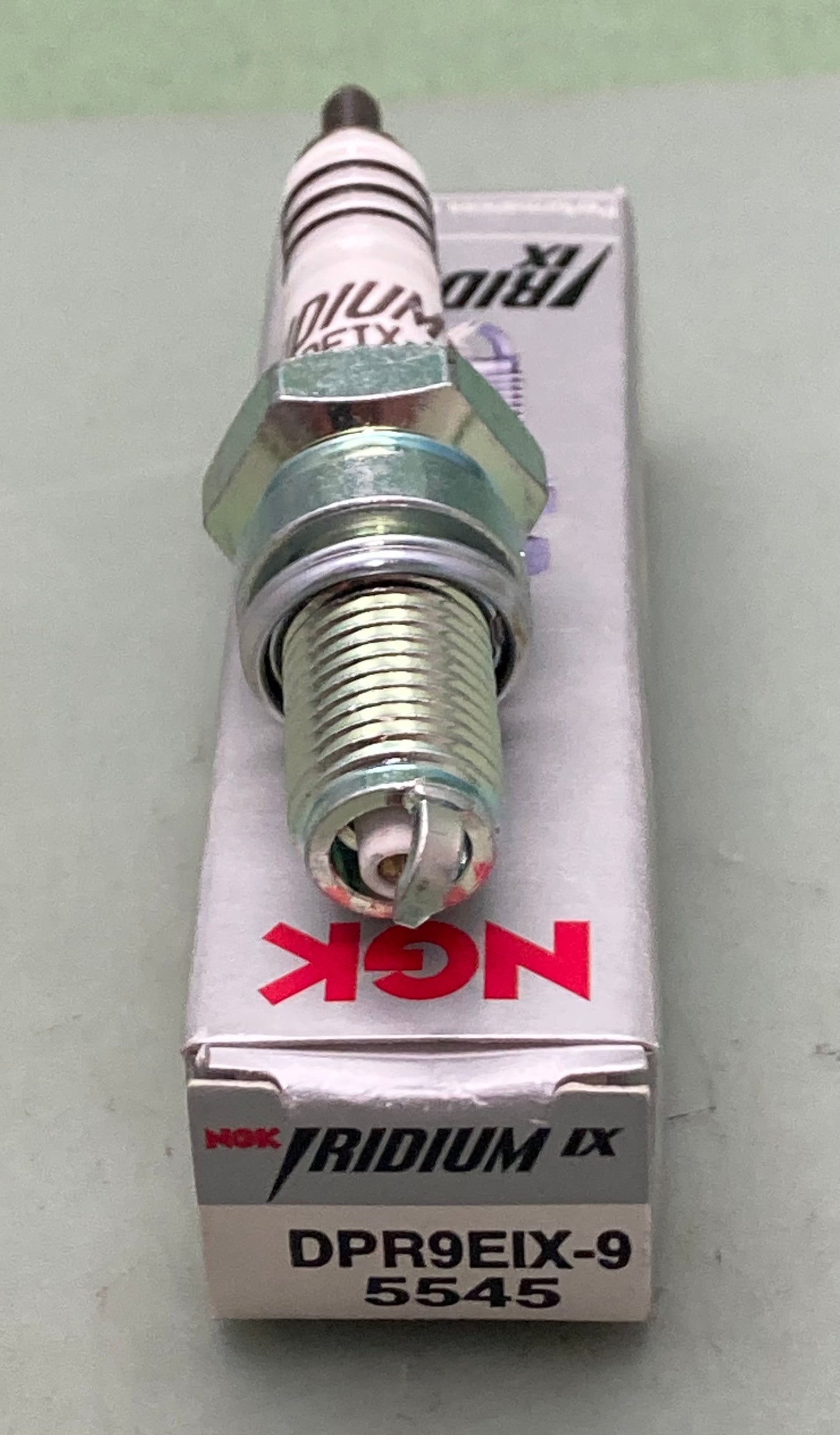 New Genuine NGK 5545 Iridium IX Spark Plug DPR9EIX-9