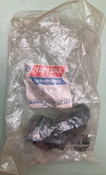 New Genuine Yamaha 1W4-27412-10 Bracket, Footrest, 1