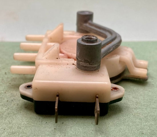 Ford Motorcraft YH-275 HVAC Heater Vacuum Control Switch New Genuine