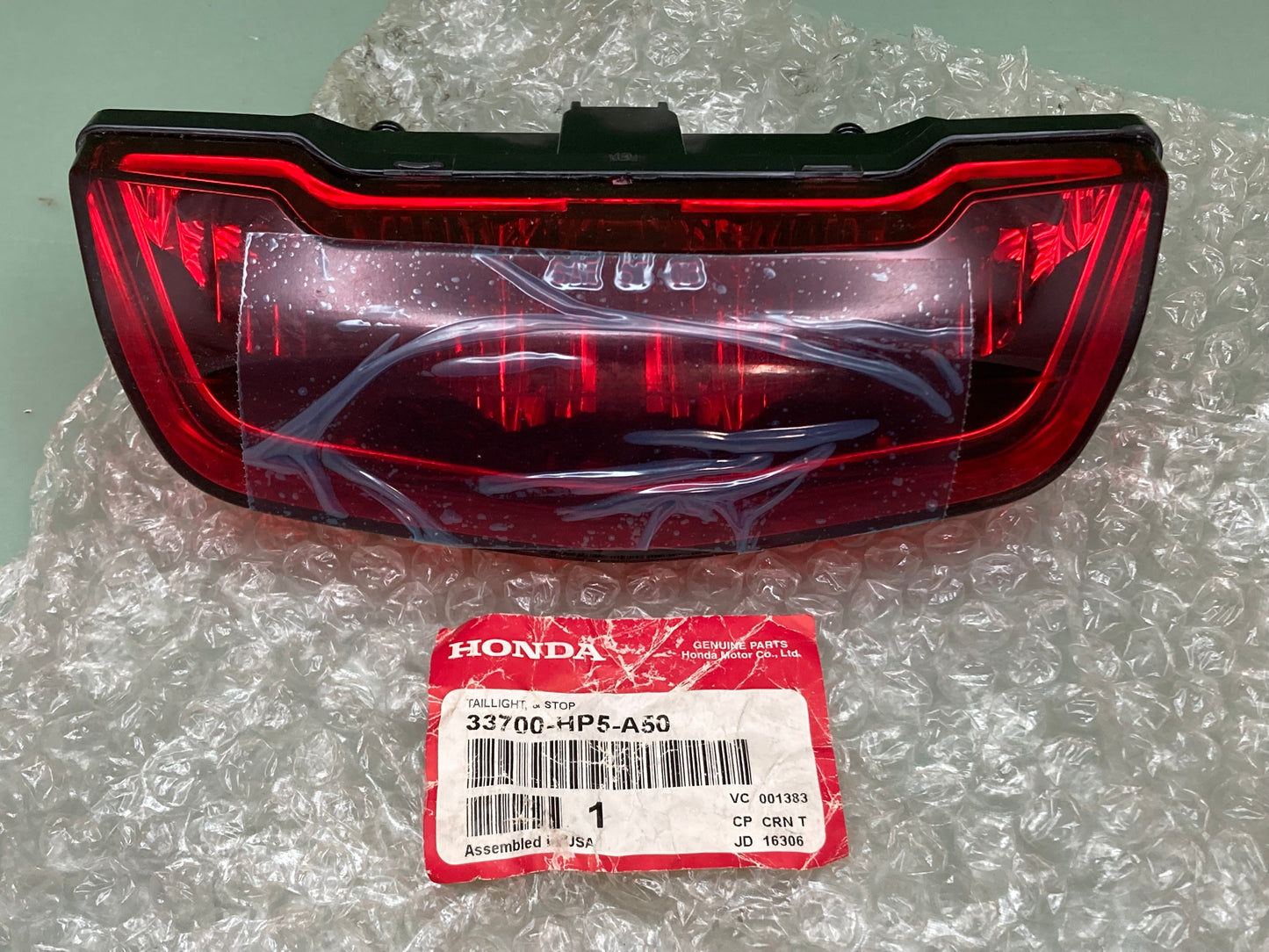 New Genuine Honda 33700-HP5-A50 Taillight, &, Stop