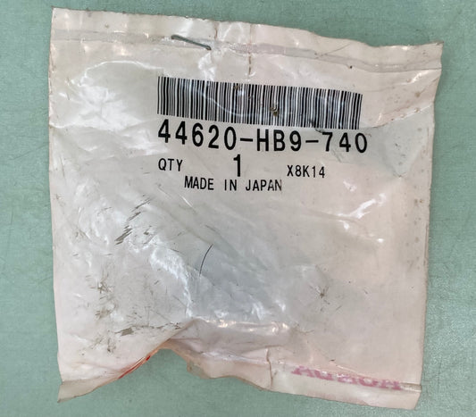 New Genuine Honda 44620-HB9-740 Collar, Fr.