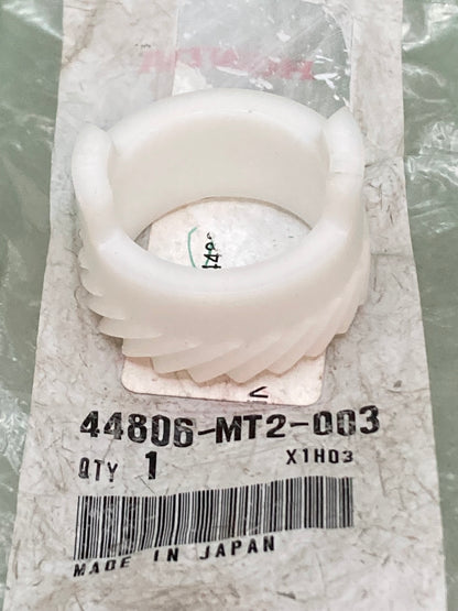 New Genuine Honda 44806-MT2-003 Gear, Speedometer