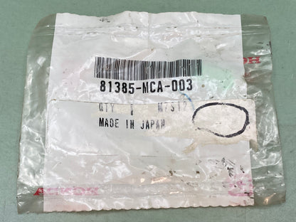 New Genuine Honda 81385-MCA-003 Snap