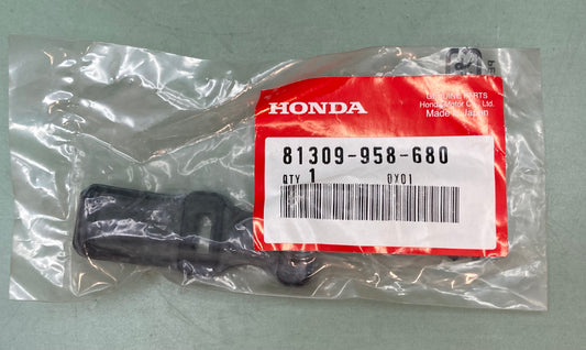 New Genuine Honda 81309-958-680 Band, Sub-Carrier