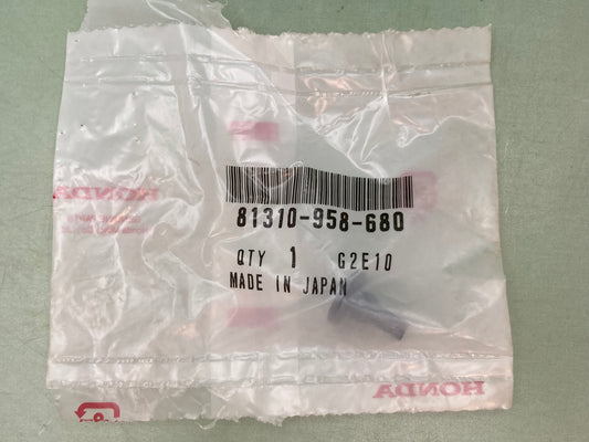 New Genuine Honda 81310-958-680 Rubber, Sub-Carrier