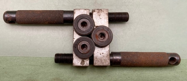 MCA 933933 Thread Re-Former Replaces