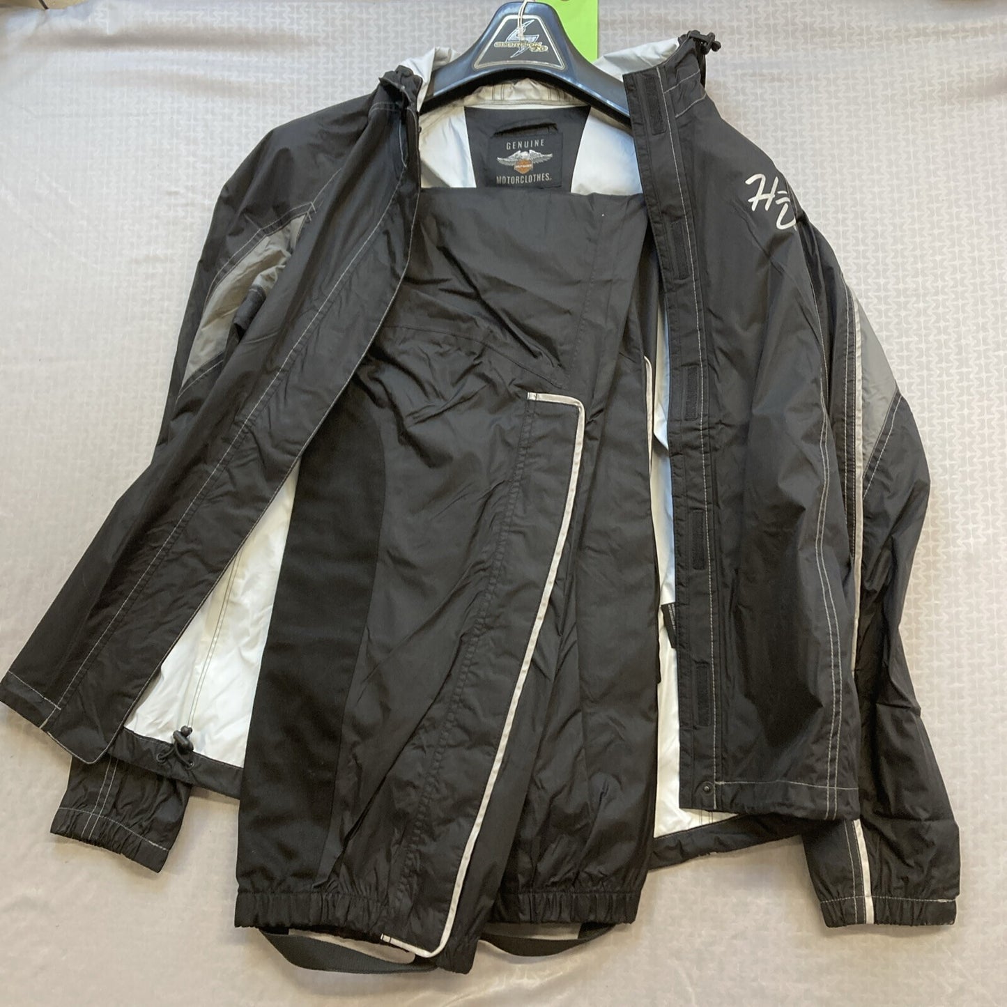 NEW GENUINE HARLEY DAVIDSON 98154-21VW XL Women's Reflective Rain Suit