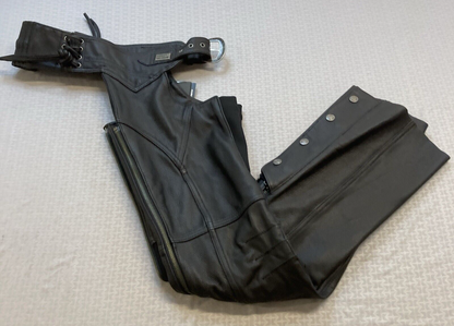 NEW GENUINE HARLEY DAVIDSON 98046-19VW XS WOMENS DELUXE II BLACK LEATHER CHAPS
