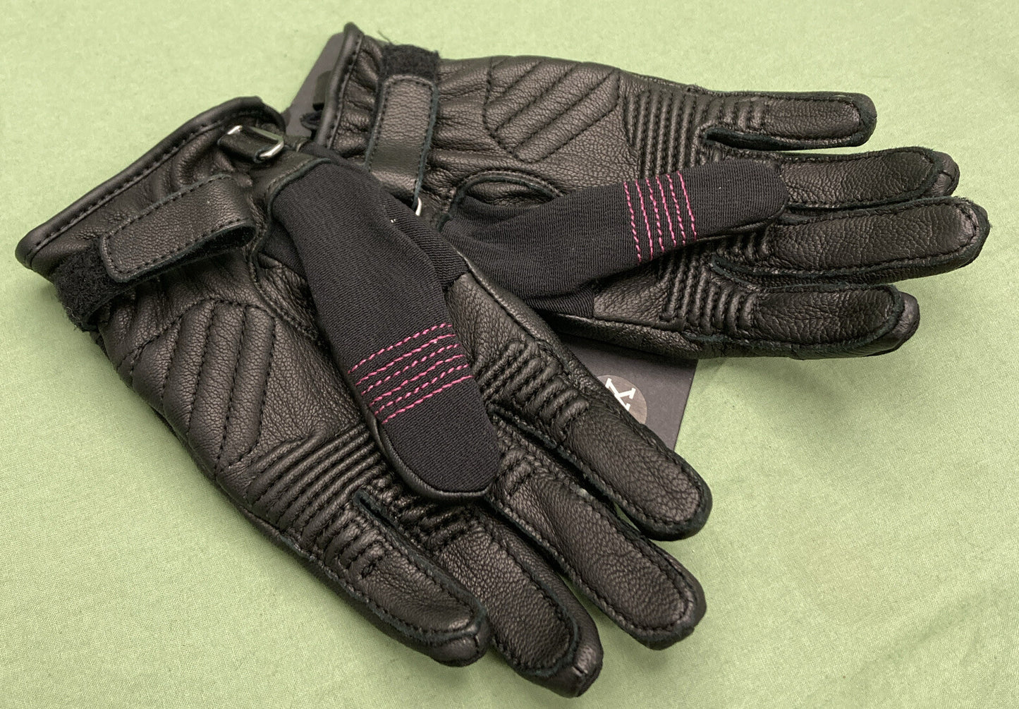 NEW HARLEY DAVIDSON 97133-22VW Women's Bling Willy G Skull Full Finger Glove XS