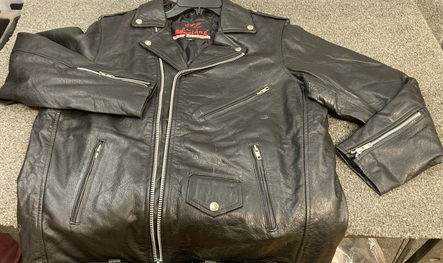 NEW GENUINE MUSTANG BIKER ESSENTIALS BLACK LEATHER JACKETS WOMAN SIZE 14