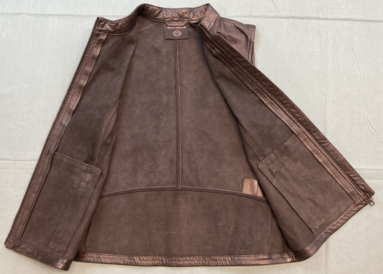 NEW GENUINE HARLEY DAVIDSON 97006-24VW/000M Women´s Leather Vest Factory Perfora