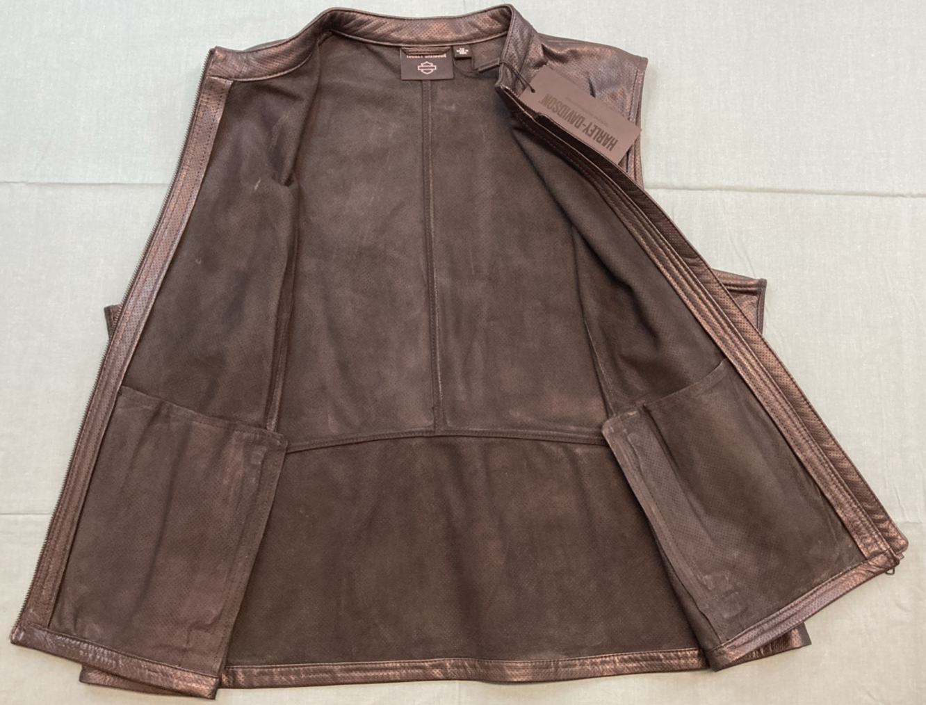 NEW GENUINE HARLEY DAVIDSON 97007-24VW WOMAN'S 3W Leather Vest Factory