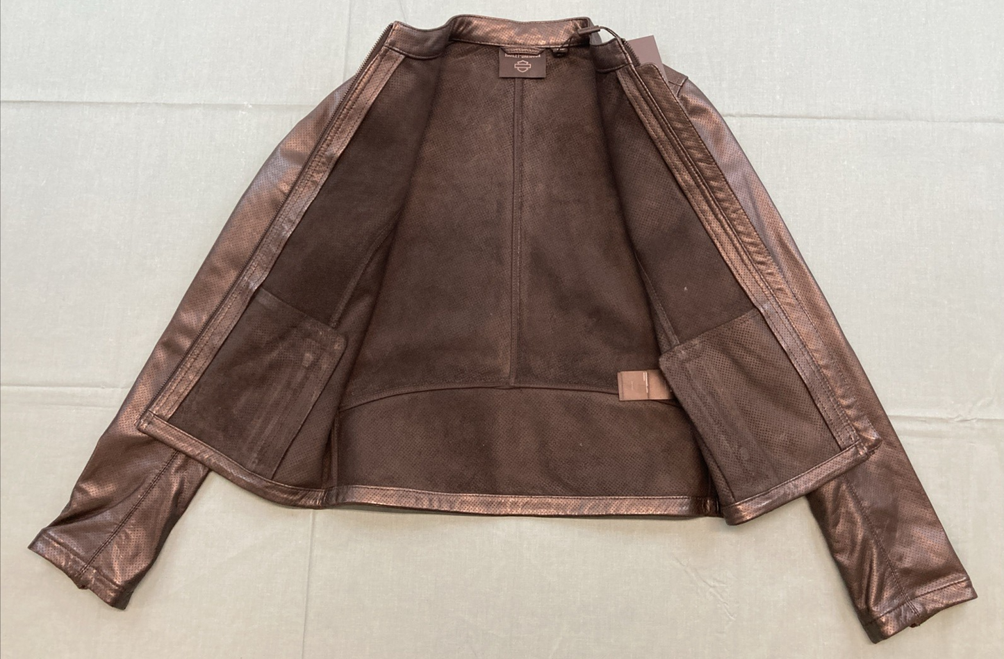 NEW GENUINE HARLEY DAVIDSON 97006-24VW/002S WOMAN'S XS Factory Perforated Leath