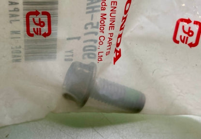 Honda 90115-HA7-670 Bolt, Flange, (8X20) New Genuine