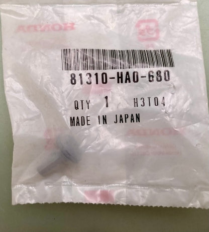 Qty 2 Honda 81310-HA0-680 Rubber, Sub-Carrier New Genuine