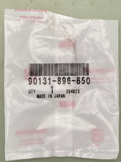 New Genuine Honda 90131-896-650 Bolt, Drain, (12X15)