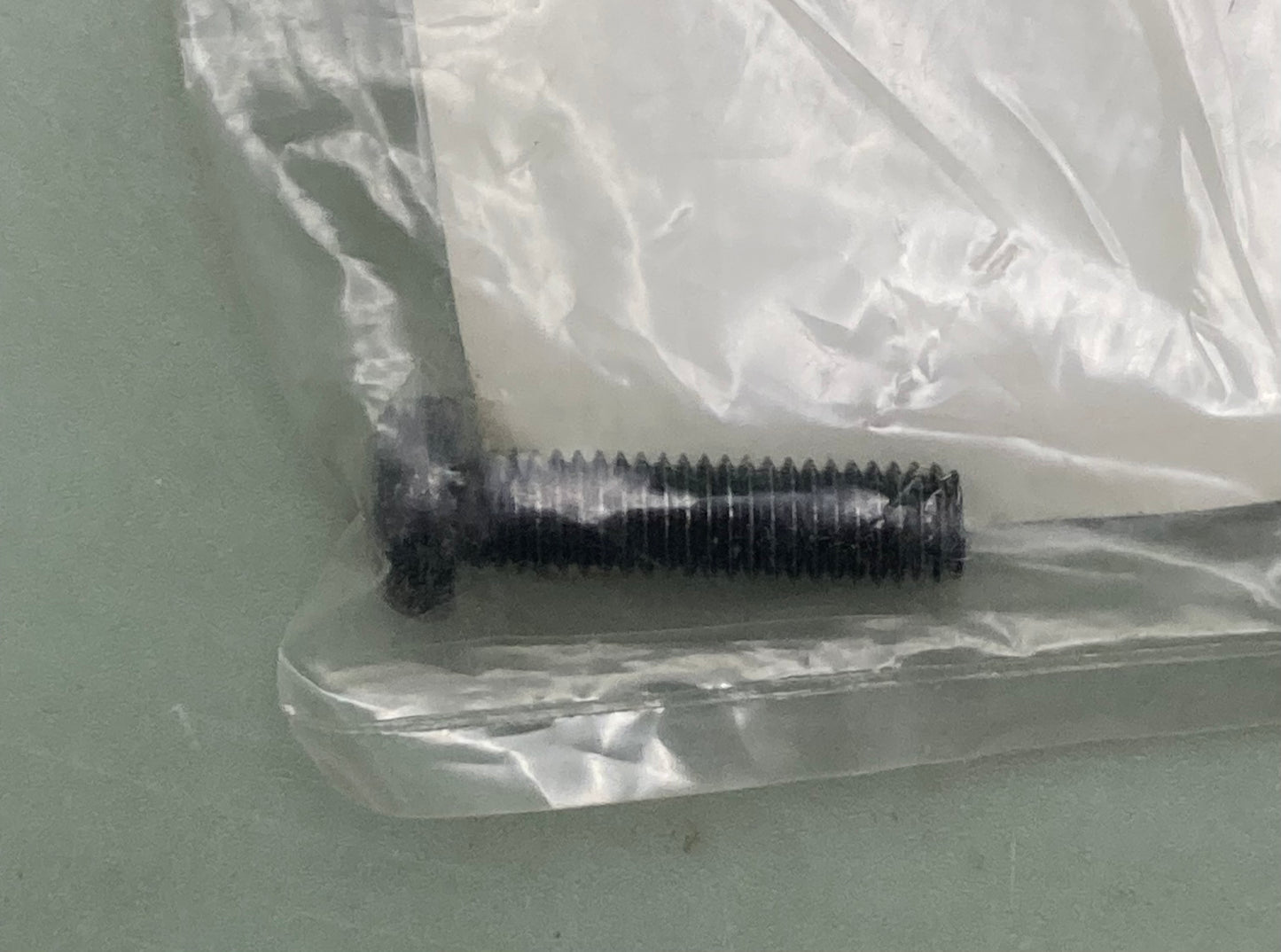 New Genuine Yamaha 98517-05020 Screw, Pan, Head