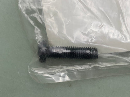 New Genuine Yamaha 98517-05020 Screw, Pan, Head