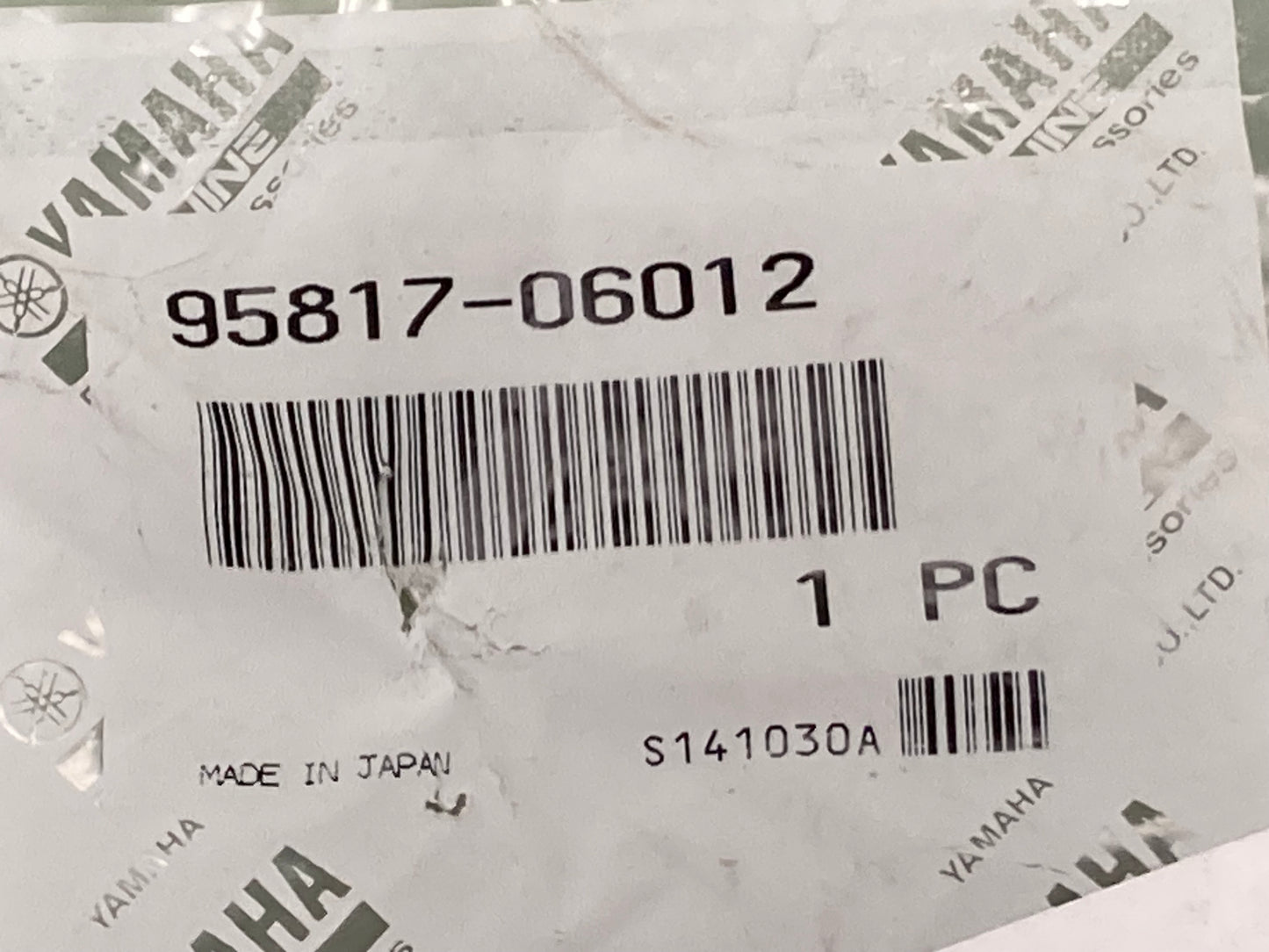 New Genuine Yamaha 95817-06012 Bolt, Flange
