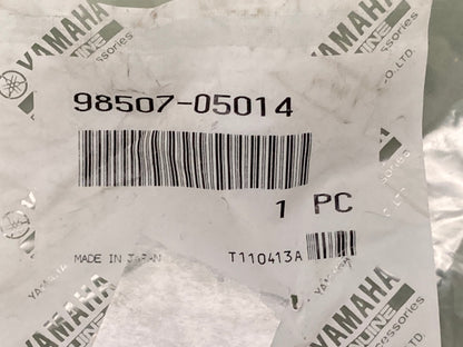 New Genuine Yamaha 98507-05014 Screw, Pan, Head