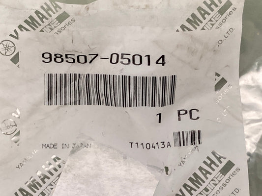New Genuine Yamaha 98507-05014 Screw, Pan, Head